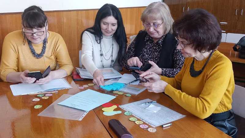 26 БЕРЕЗНЯ 2024 РОКУ ВІДБУВСЯ СЕМІНАР ВЧИТЕЛІВ ГЕОГРАФІЇ. ДИРЕКТОР ГІМНАЗІЇ №5 БОГДАНА ЯРОСЛАВІВНА КРАСІЛЬЧУК ЗВЕРНУЛАСЬ ДО ГОСТЕЙ З ВІТАЛЬНИМ СЛОВОМ, ОЗНАЙОМИЛА З ОСОБЛИВОСТЯМИ РОБОТИ ЗАКЛАДУ. 