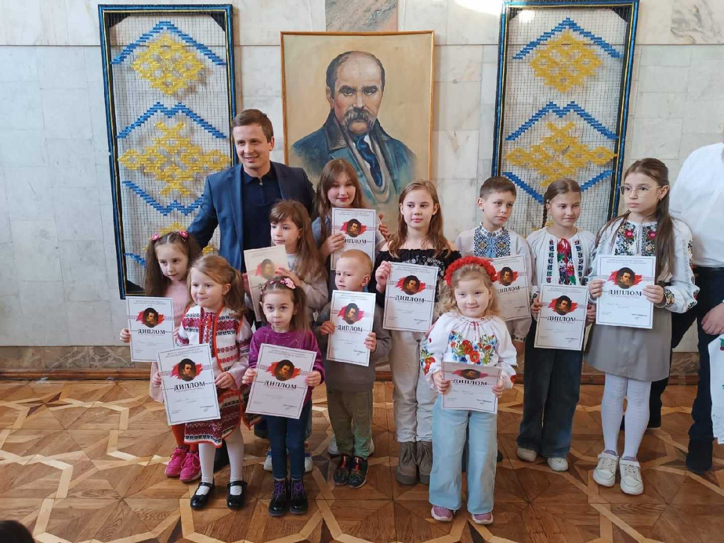 Нагородження переможців і учасників дитячо-юнацького конкурсу декламування поезії Тараса Шевченка-2024