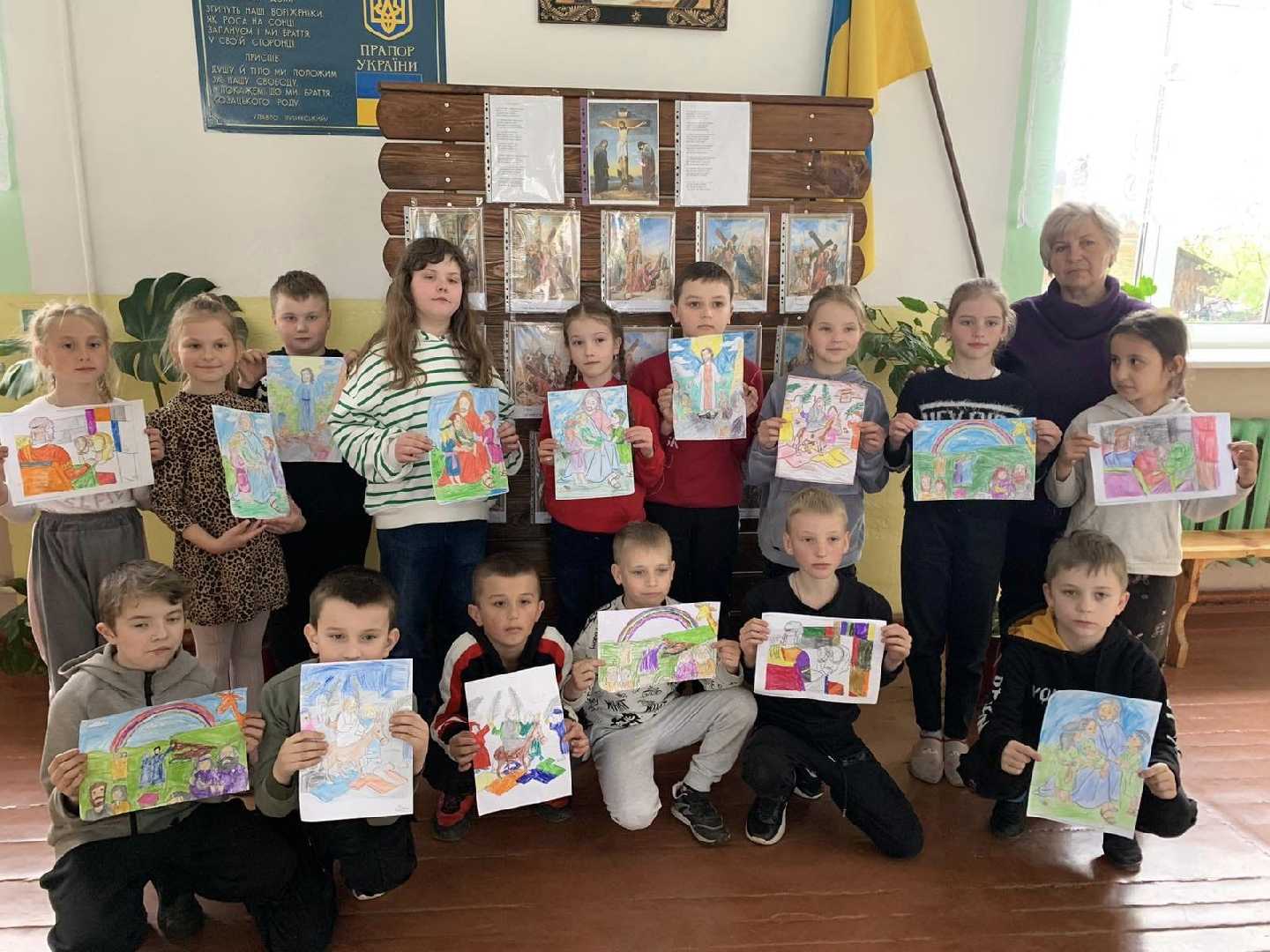 2 день духовного тижня розпочався спільною молитвою учнів і вчителів.