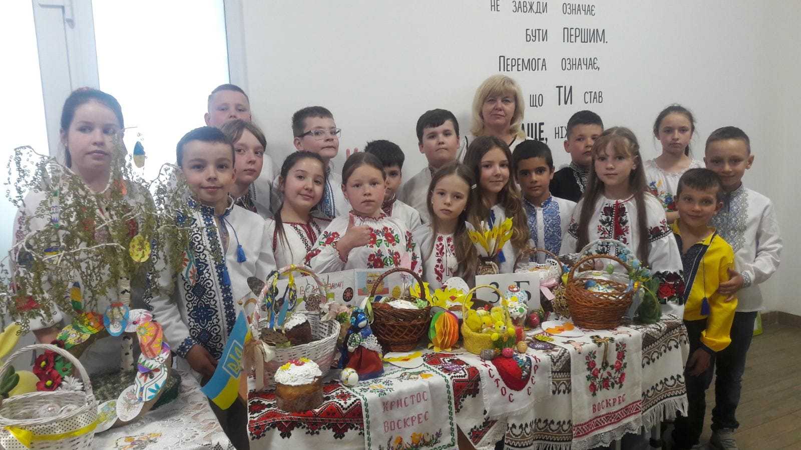 Виставка пасхальних робіт 