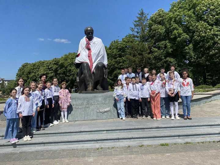 Вишиванка-краса, що захищає ідентичність.
