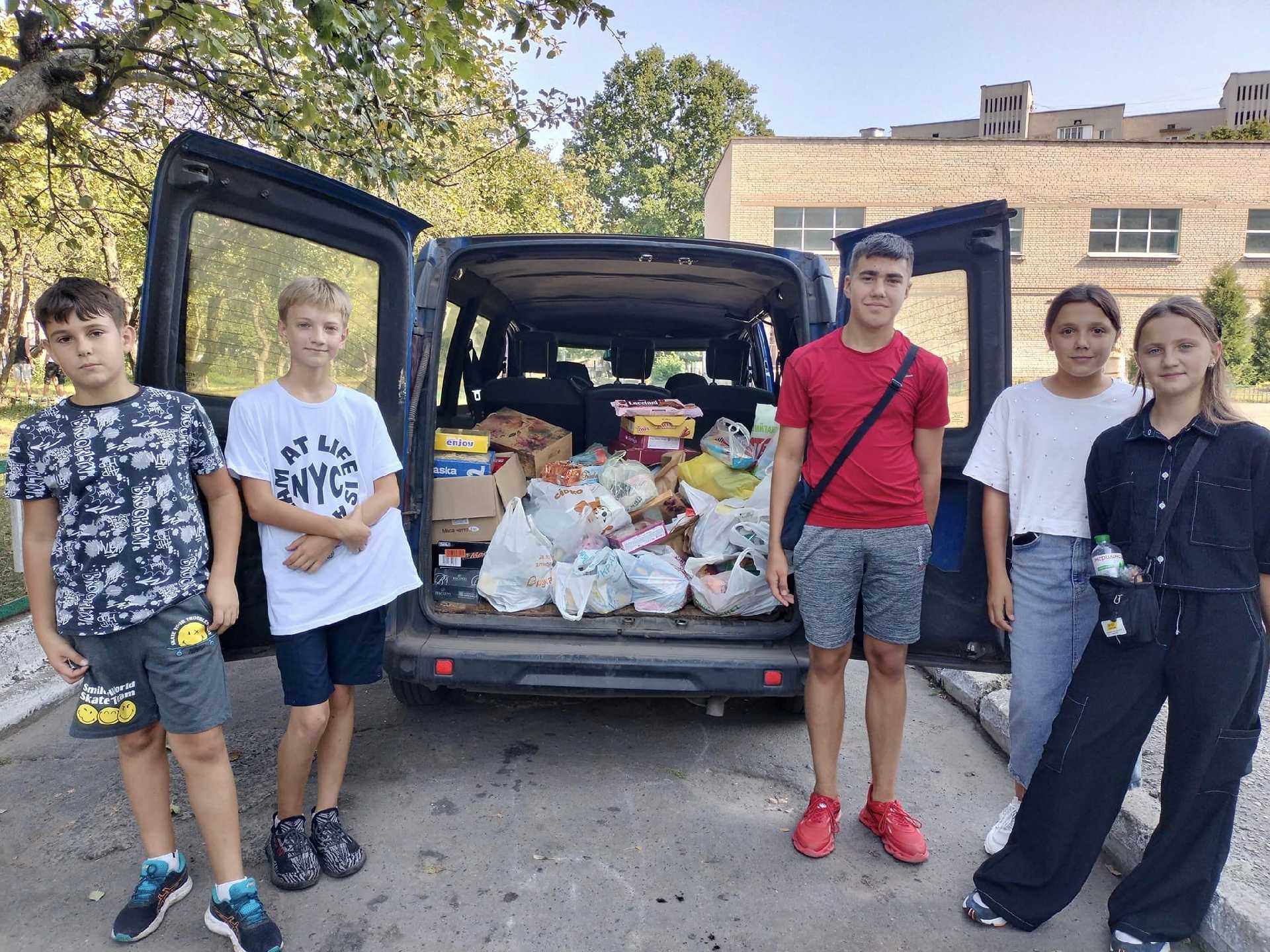Щиро дякуємо батькам, учням, учителям та всім,  хто долучився до благодійної акції 