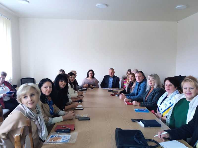 ЗУСТРІЧ КЕРІВНИКІВ ЗЗСО В УПРАВЛІННІ ДСЯО У ЛЬВІВСЬКІЙ ОБЛАСТІ