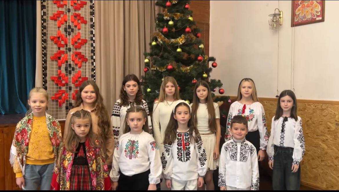 Щирі вітання з Різдвом Христовим та Новим роком!