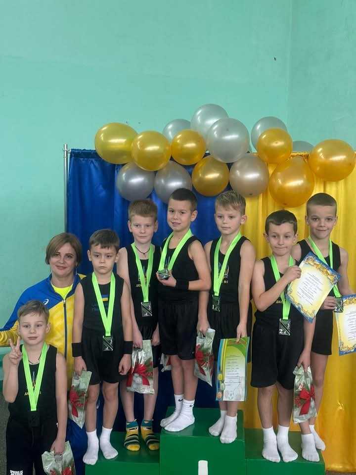 відкрита першість ЧДЮСШ № 1 з гімнастики спортивної серед юнаків