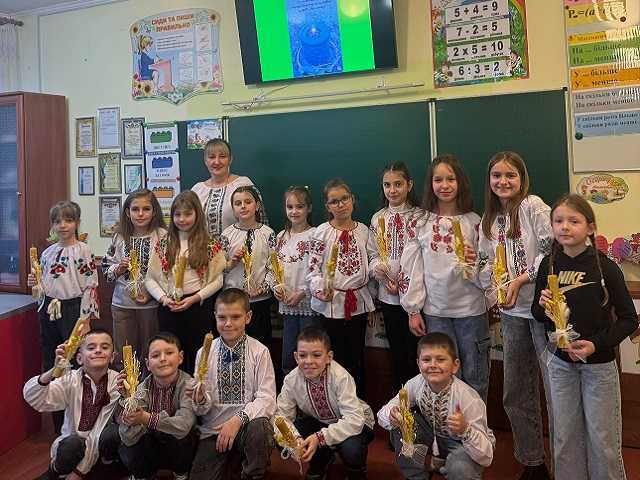 Майстер-клас з виготовлення Стрітенської свічки