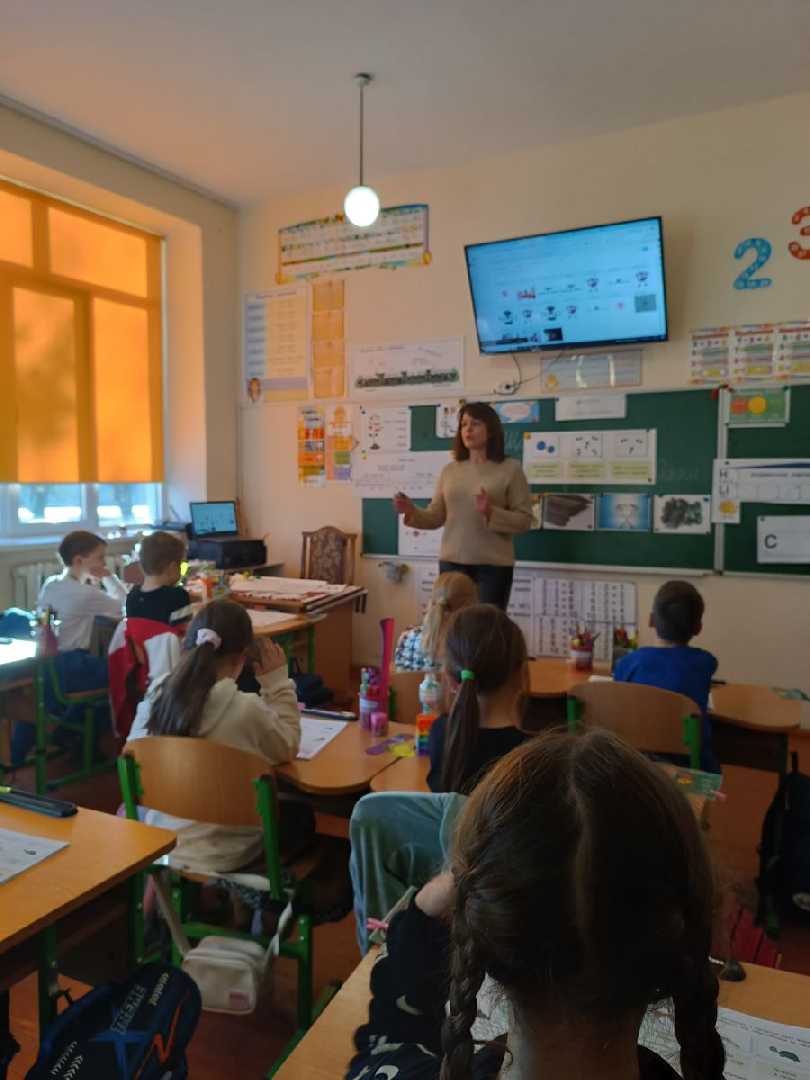А ВАС ЗАПРОШУЮТЬ