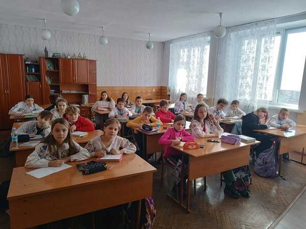 Спільне написання диктанту з нагоди відзначення  Міжнародного дня рідної мови.