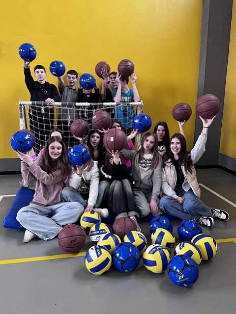 Подарунки від наших друзів