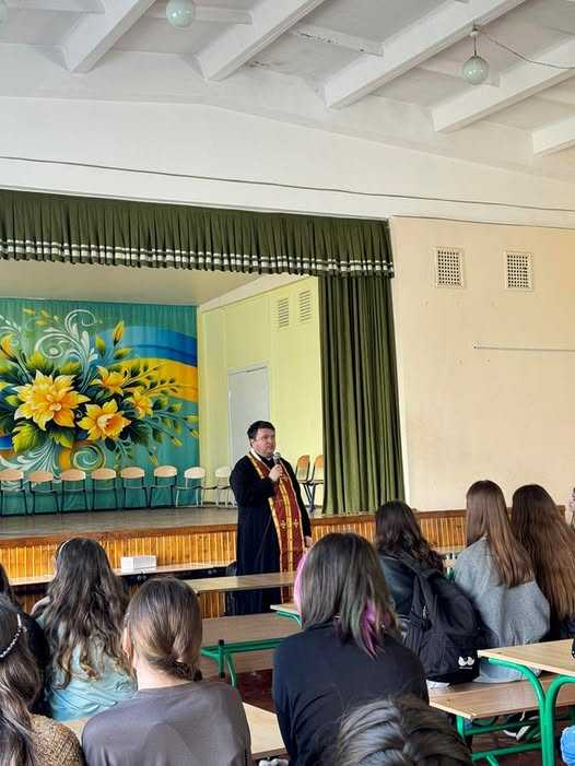 Бажаємо всіх благ в житті і щирості в кожній молитві.