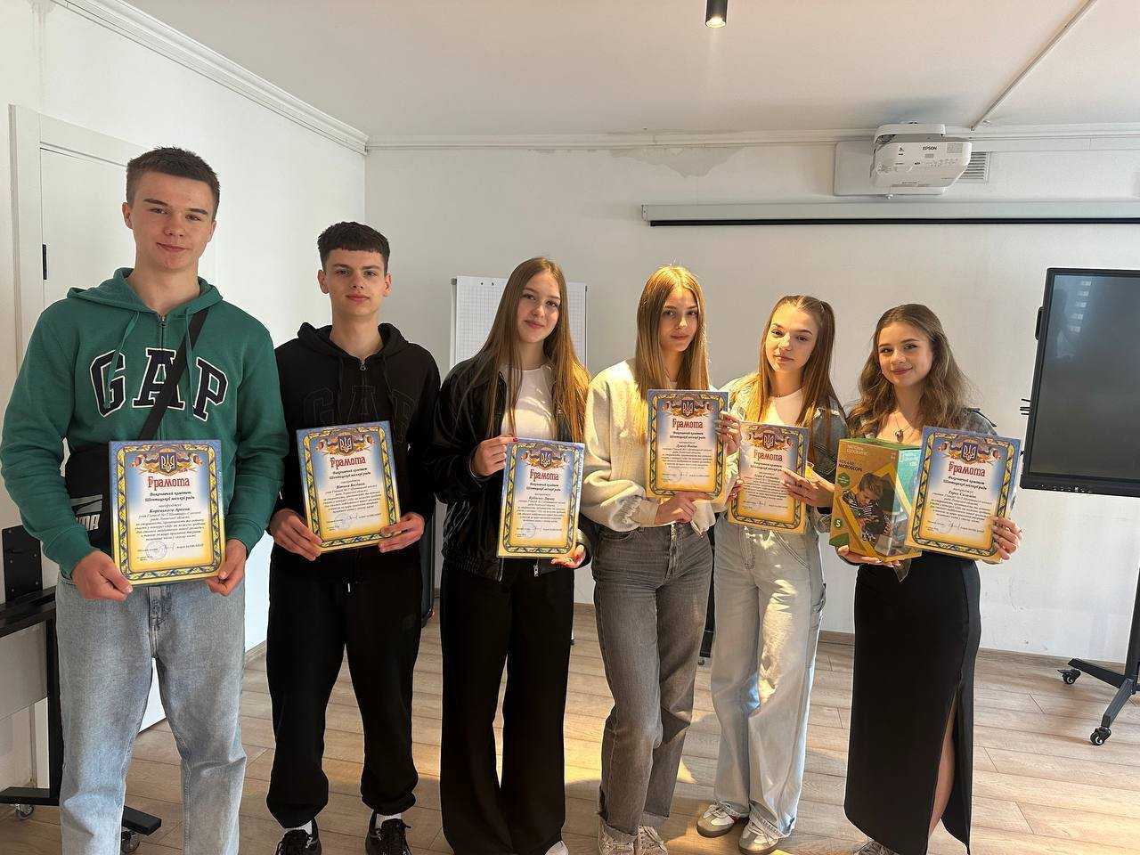 Щиро дякуємо учнівському самоврядуванню нашої гімназії за активну участь у житті школи протягом усього року!