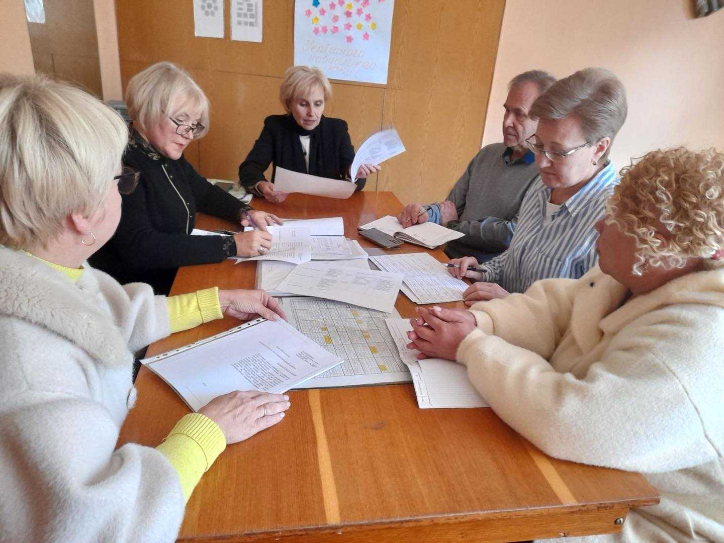 У гімназії відбулося засідання атестаційної комісії.