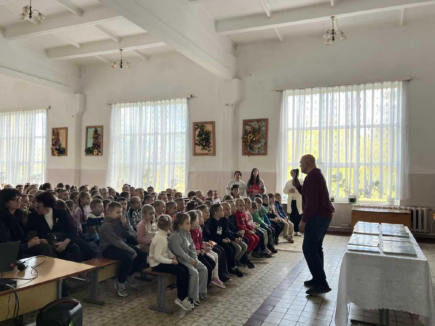 Зустріч із письменником Олександром Зімбою