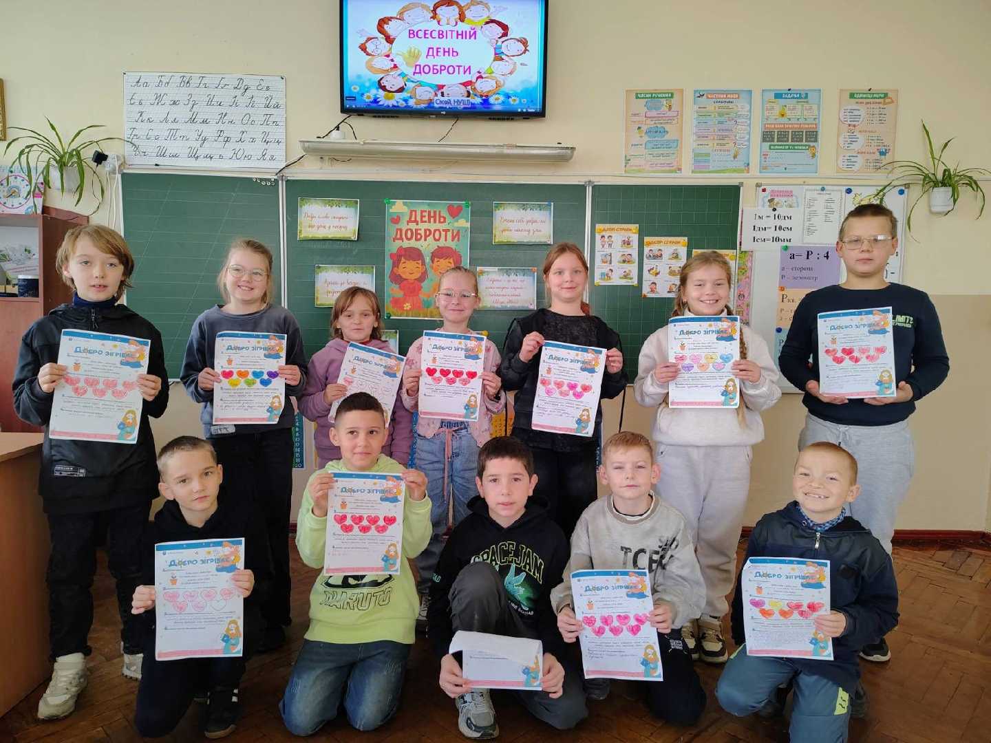 ДОБРО_ПОВЕРТАЄТЬСЯ_СТОРИЦЕЮ