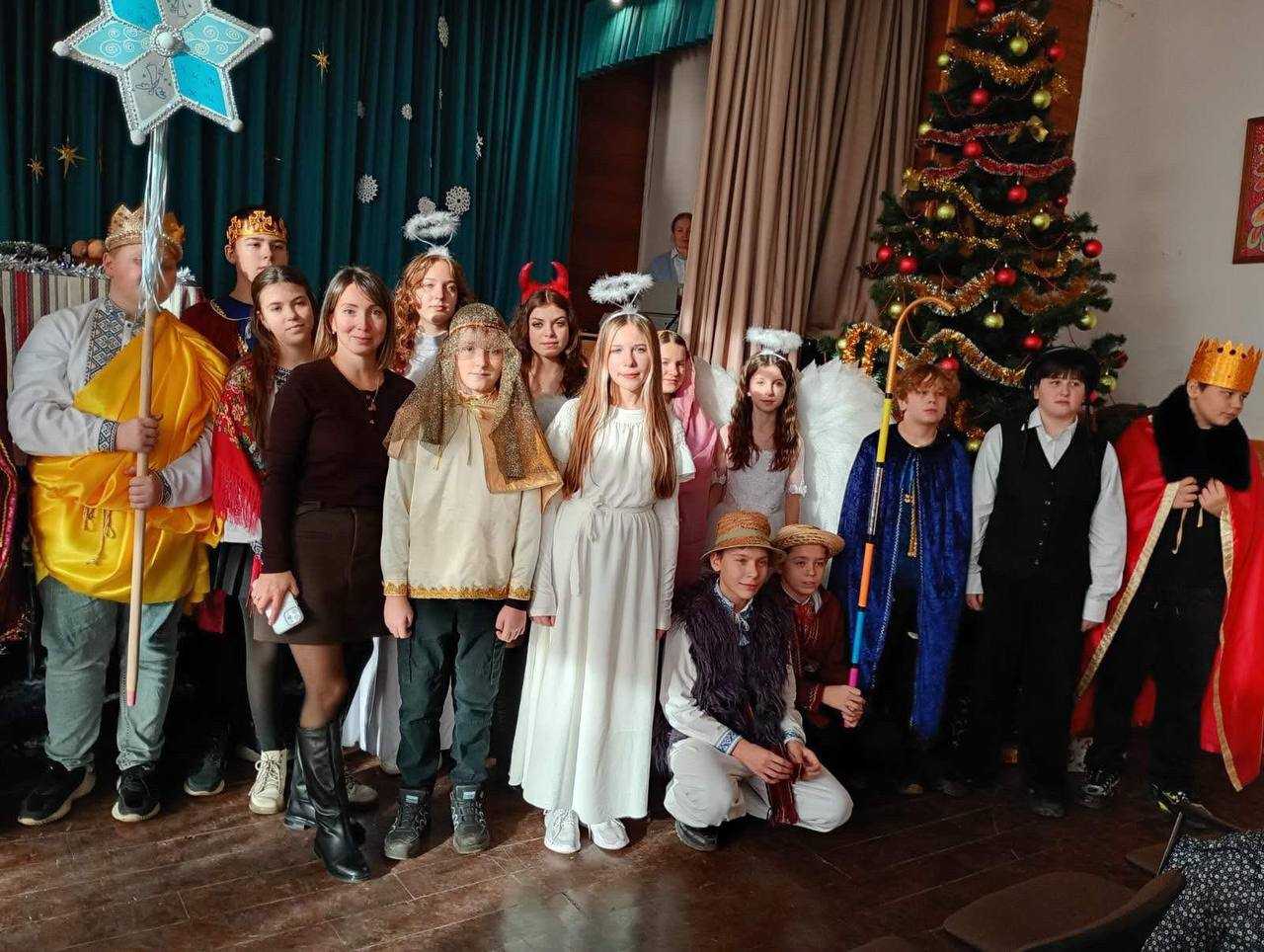 Різдвяний вертеп 7- Б класу