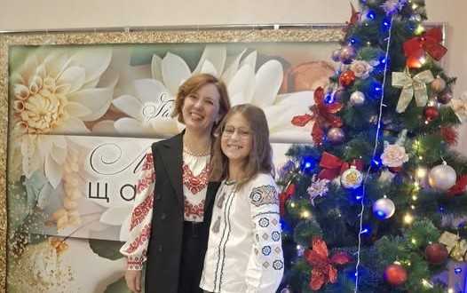 Вітаємо ученицю 5-А класу Гімназії №12 Куземченко Вероніку!