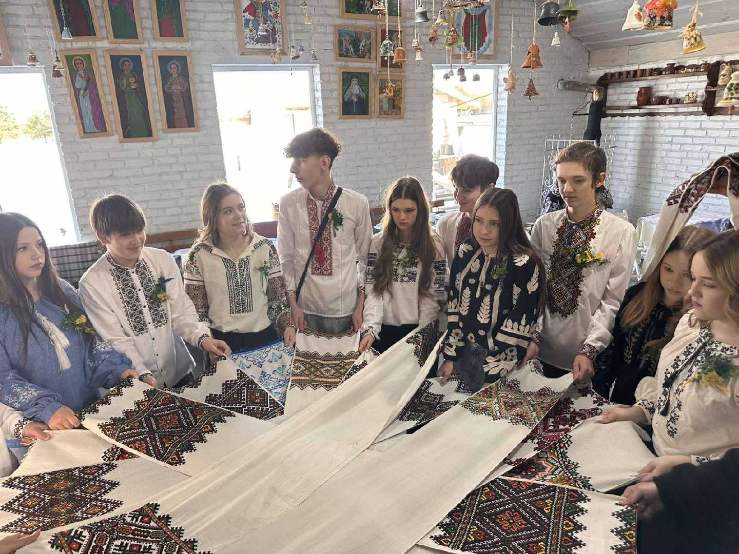 «Ой, Колодій, Колодію...»: як 9-А клас відроджував давні традиції у «Гнізді Яструба»