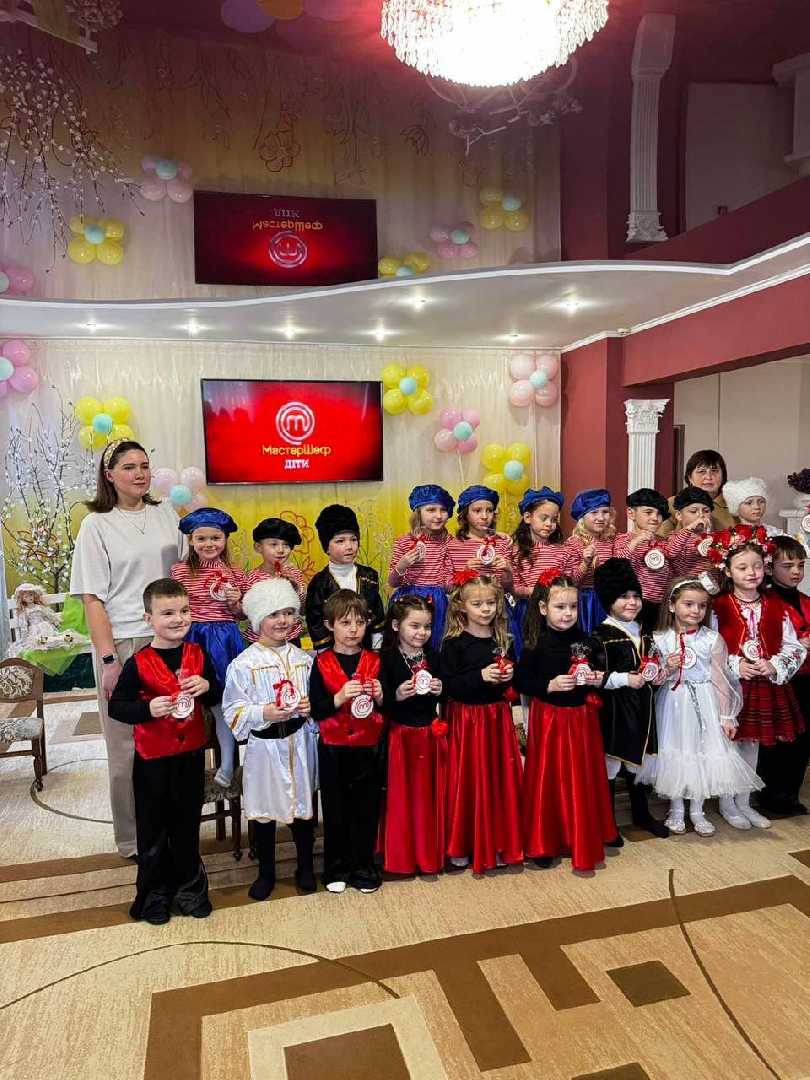 Музичне шоу МастерШеф в старшій групі №1 (вихователі Півоварчук Д.А., Курята О.В.)