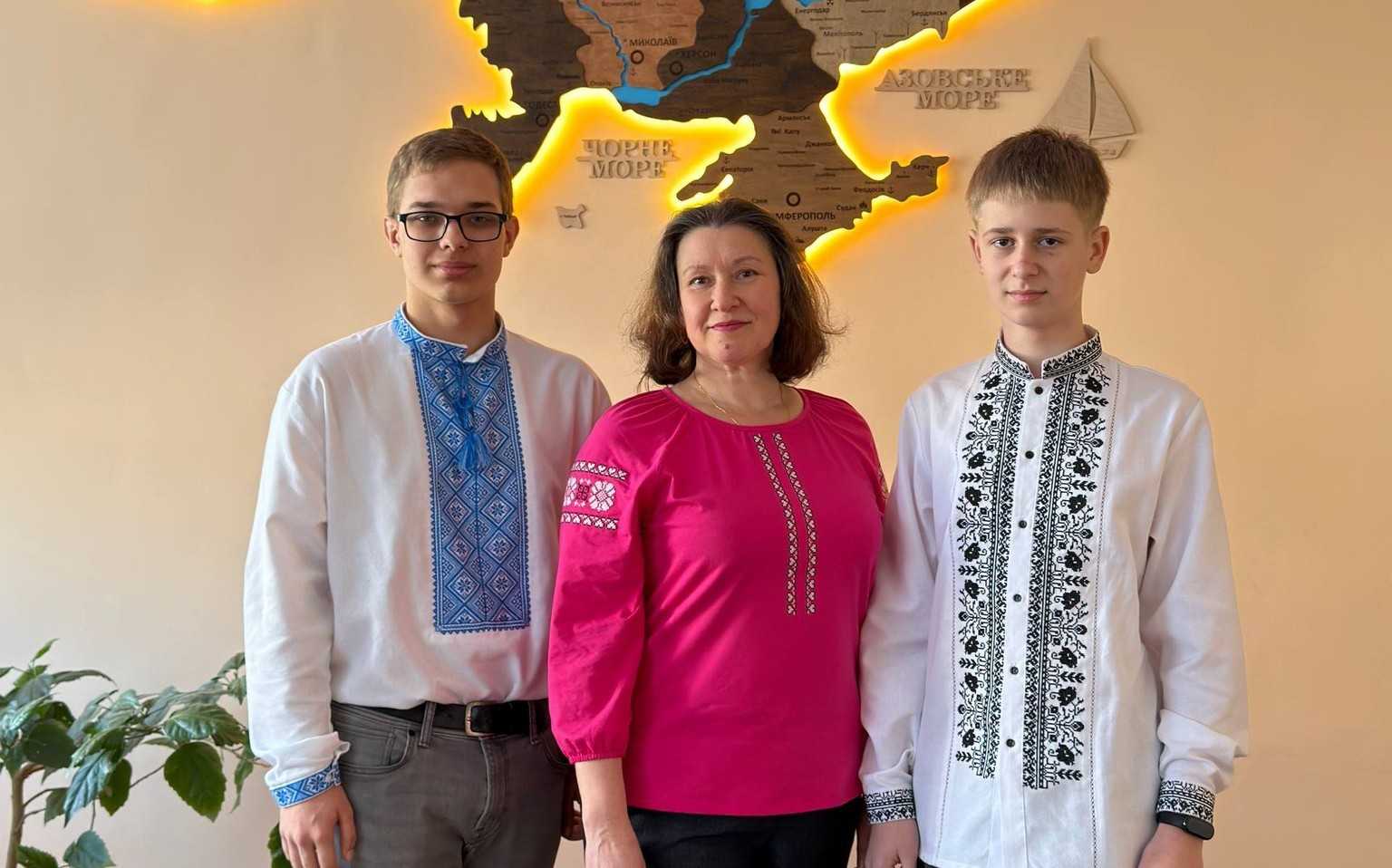 Наші учні серед кращих юних науковців!