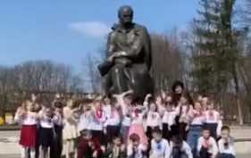 Діалог через покоління: 2-А клас у гостях у Кобзаря