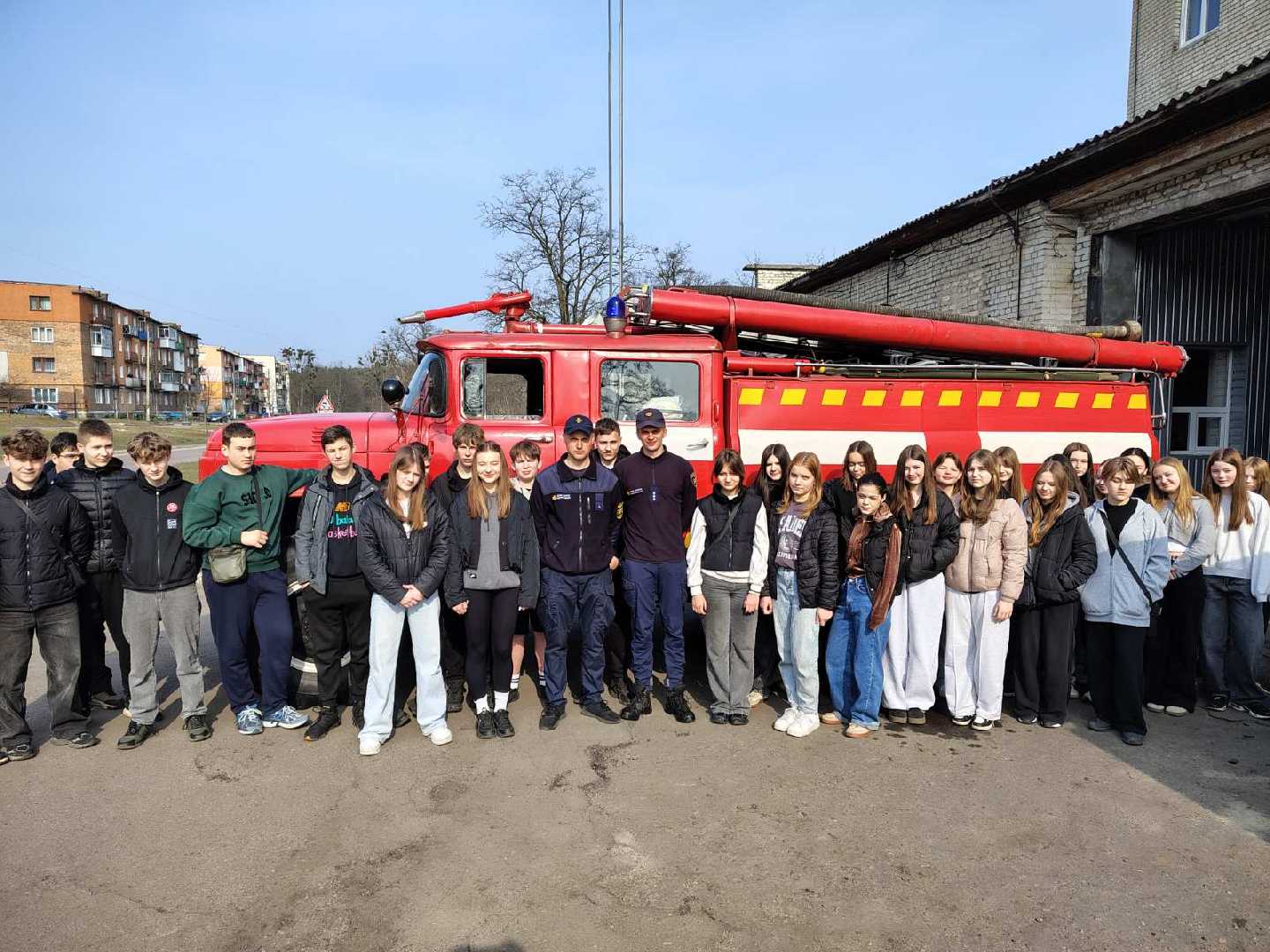 Екскурсія в пожежно-рятувальну частину