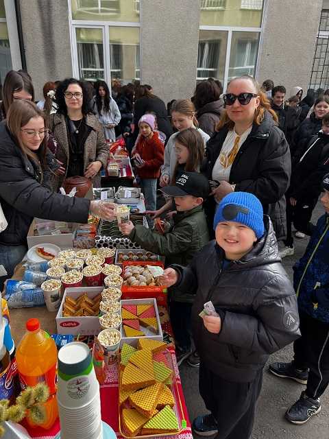 Передвеликодній ярмарок добра