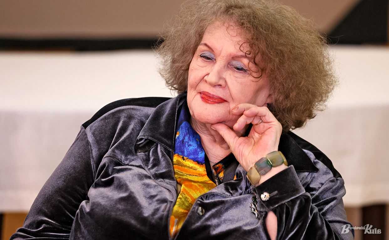 Ліна Костенко