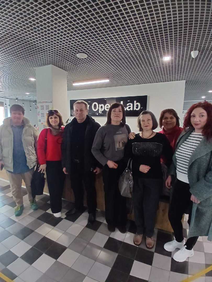 Виїзний семінар учителів фізики з теми  «STEM-практикум як вид іноваційної діяльності учнів на уроках фізики»