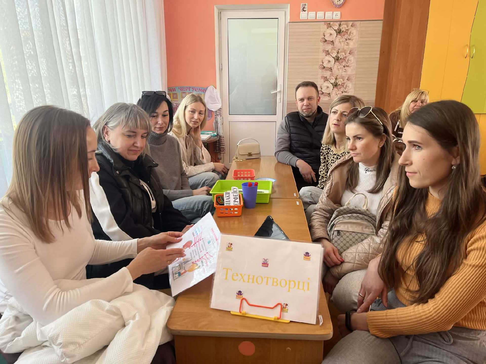 Безпека в інтернеті: навчаємось разом із батьками!