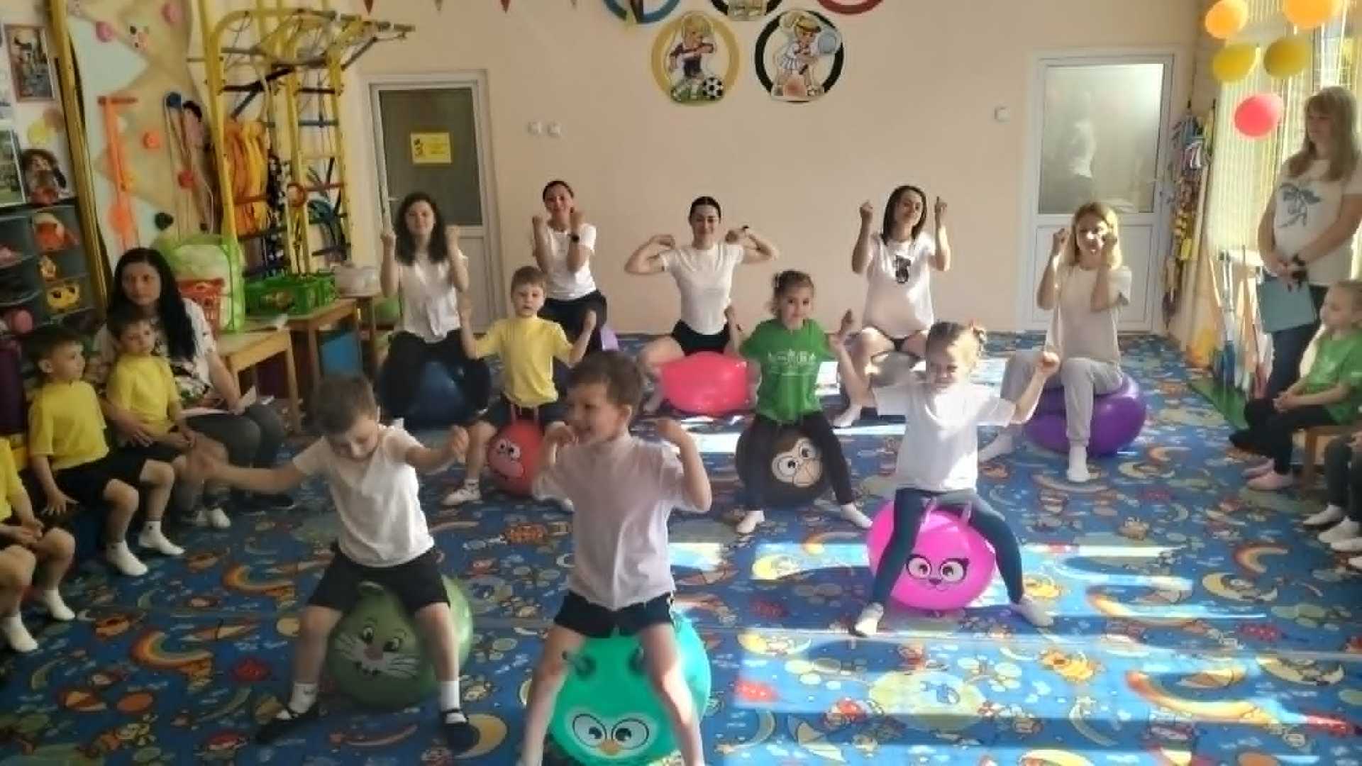 В інклюзивній групі №5 відбулась сімейна Ярмарка спорту під професійним керівництвом інструктора з фізкультури Олени Васюк