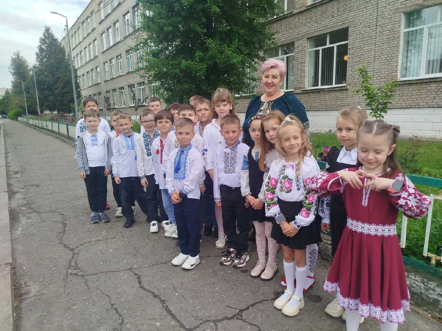 Генетичний код нації у щирих усмішках першокласників!