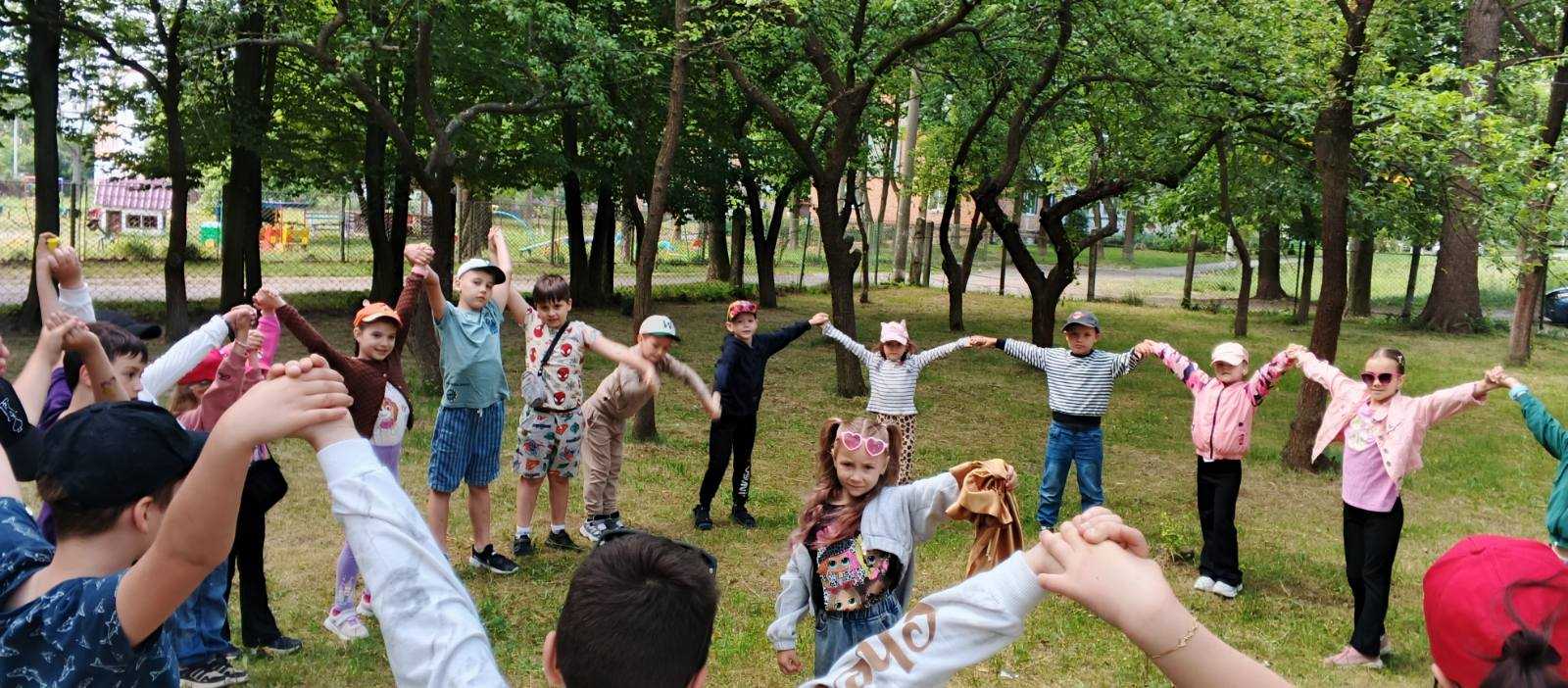 День кепок та аксесуарів