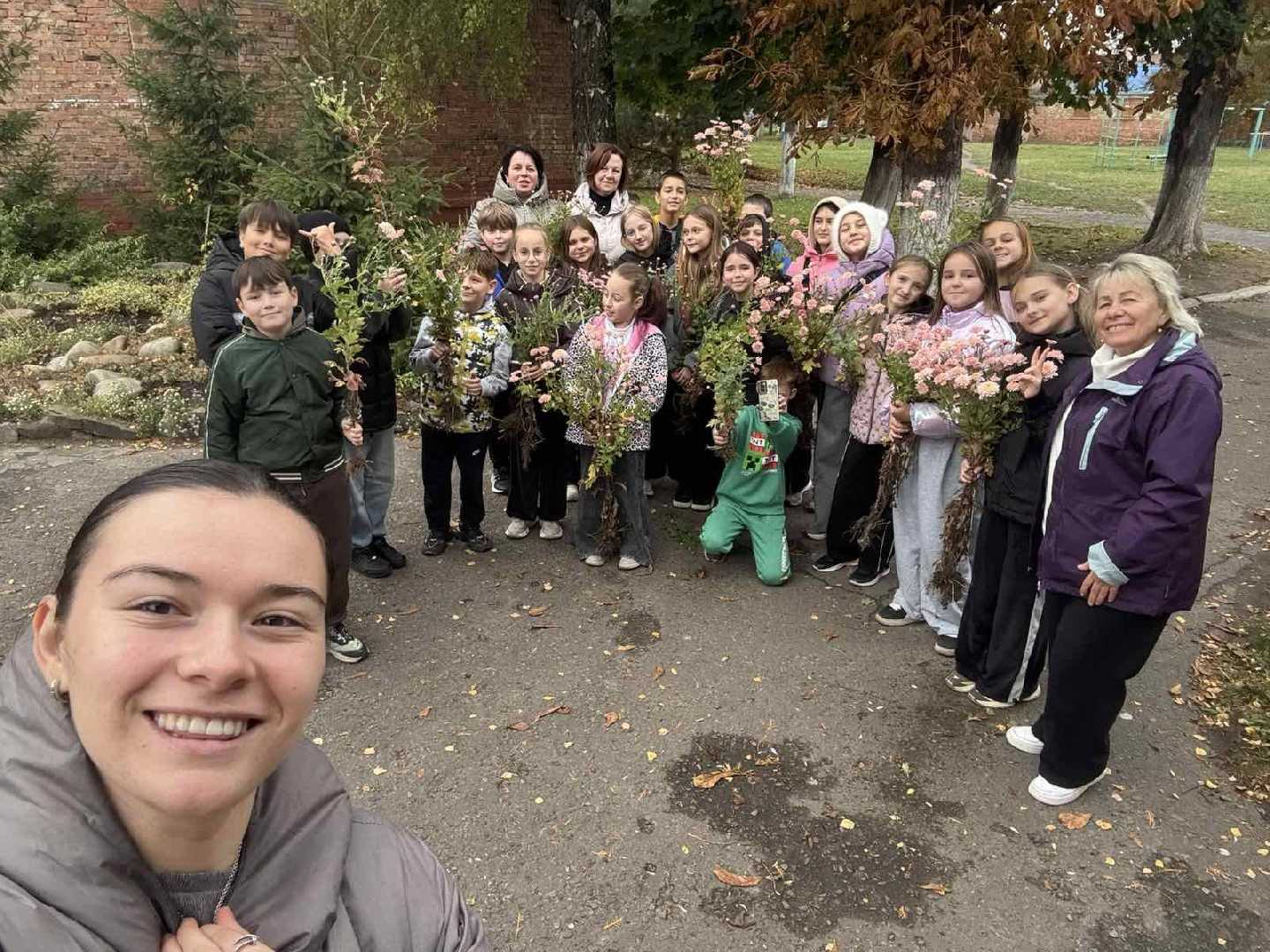 «ЕКОХРИЗАНТЕМА» — КВІТИ МИРУ, ПАМ’ЯТІ ТА ПЕРЕМОГИ! 