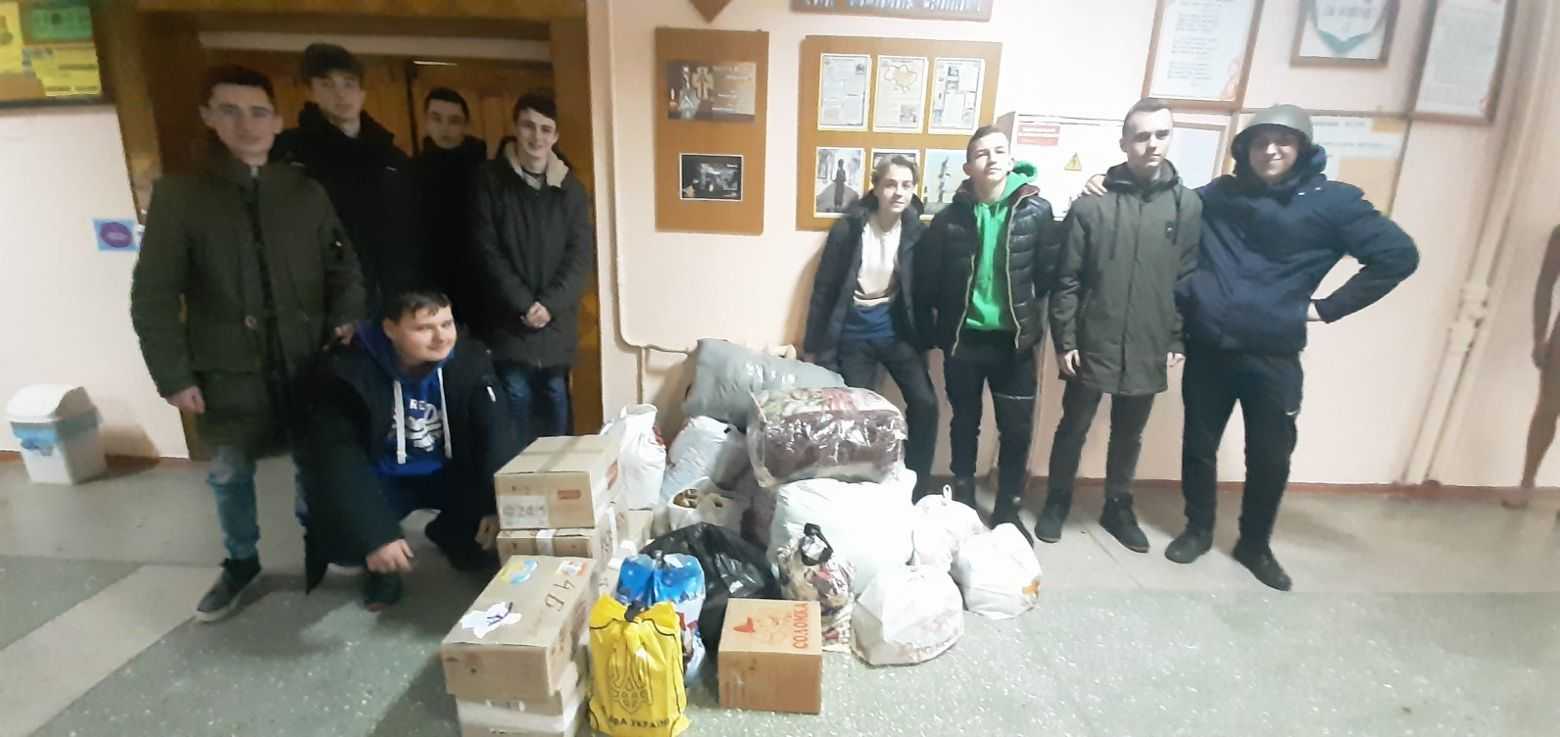 Благодійна акція  «УЧНІ ЧНВК №3 -  СОЛДАТАМ АТО»