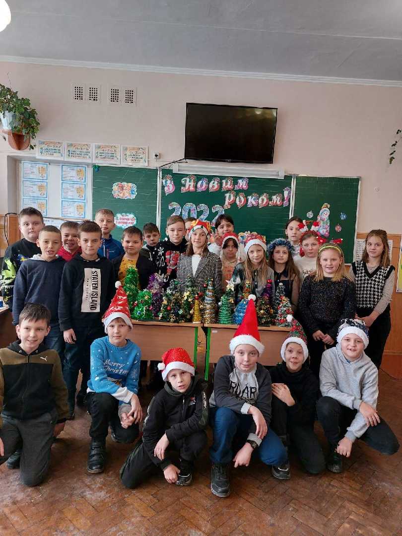 Майстер-клас з виготовлення новорічної ялинки