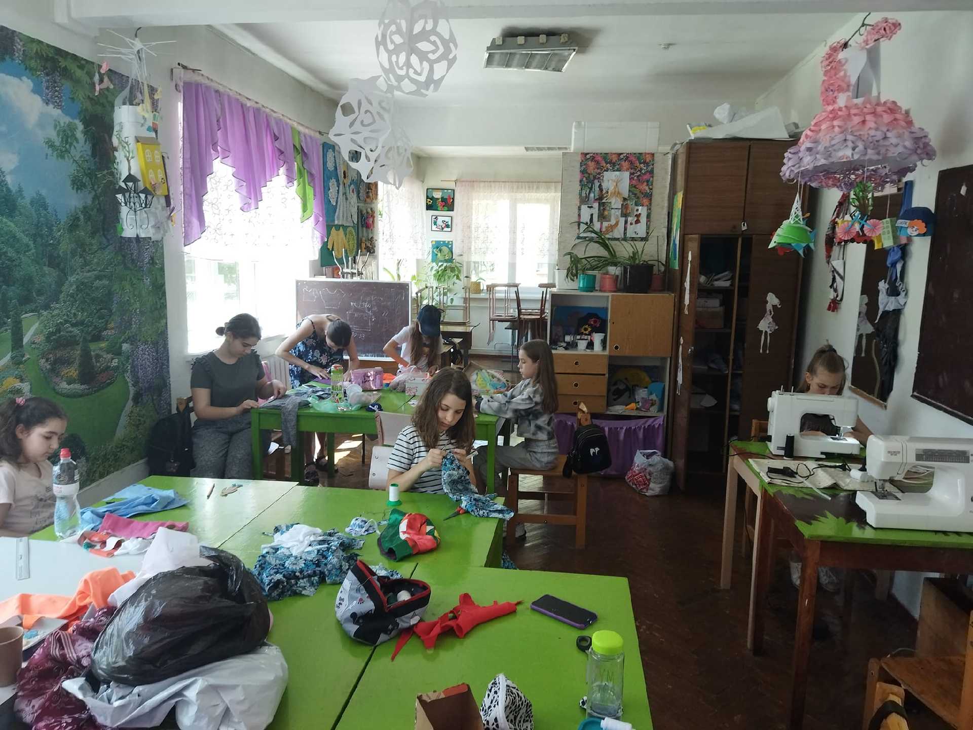 Продовжуємо працювати з завзяттям і влітку!