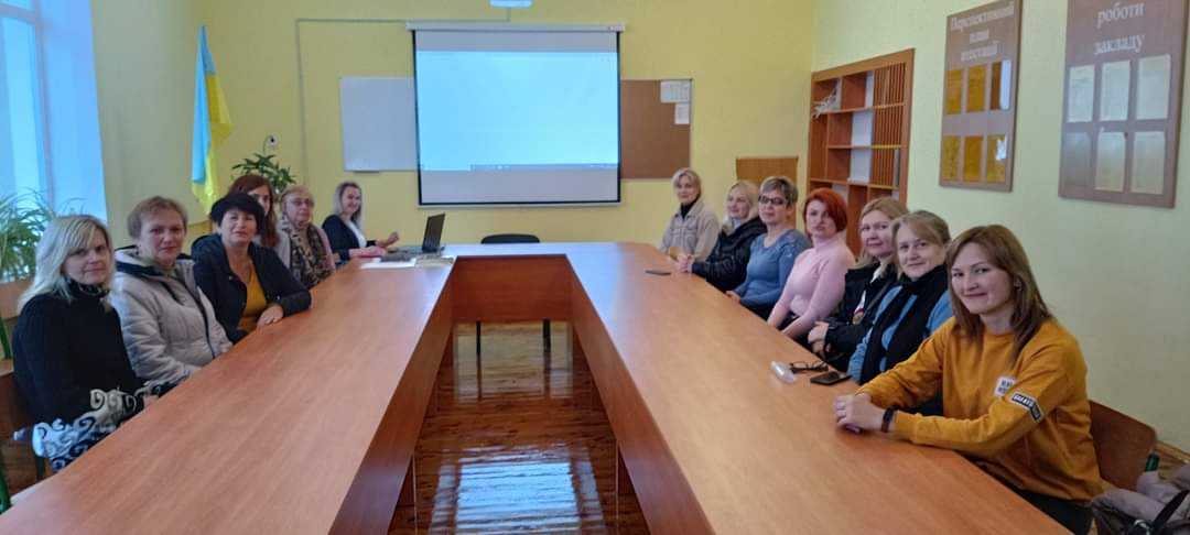 ЗУСТРІЧІ ВЧИТЕЛІВ  МАТЕМАТИКИ ЧЕРВОНОГРАДСЬКОЇ ОТГ