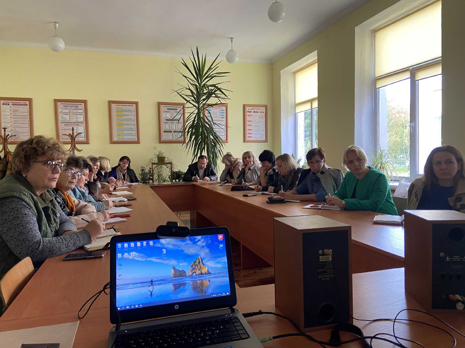 НАРАДА ЗАСТУПНИКІВ ДИРЕКТОРІВ ІЗ НАВЧАЛЬНО-ВИХОВНОЇ РОБОТИ