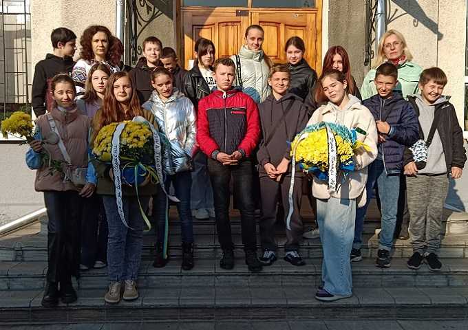 Сьогодні, завтра і на всі віки доземна шана Вам, Захисники