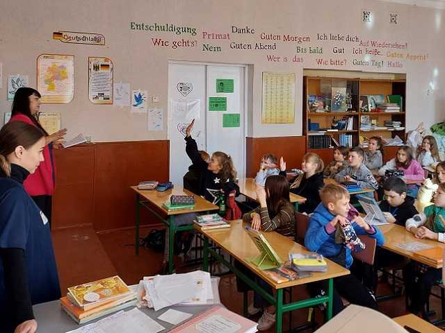 Заняття з використанням методик ігрової форми та арт- терапії 