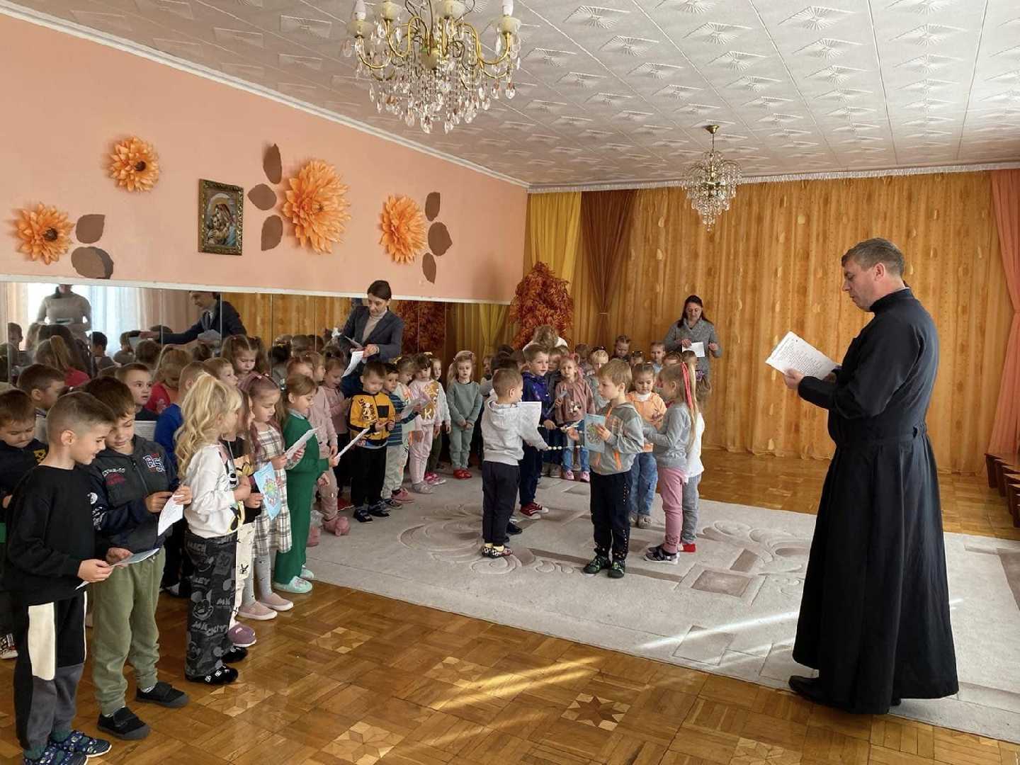 Всесвітня молитва  дітей на вервиці