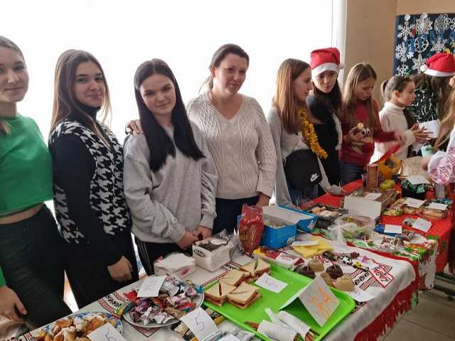 Благодійний святковий ярмарок на підтримку ЗСУ