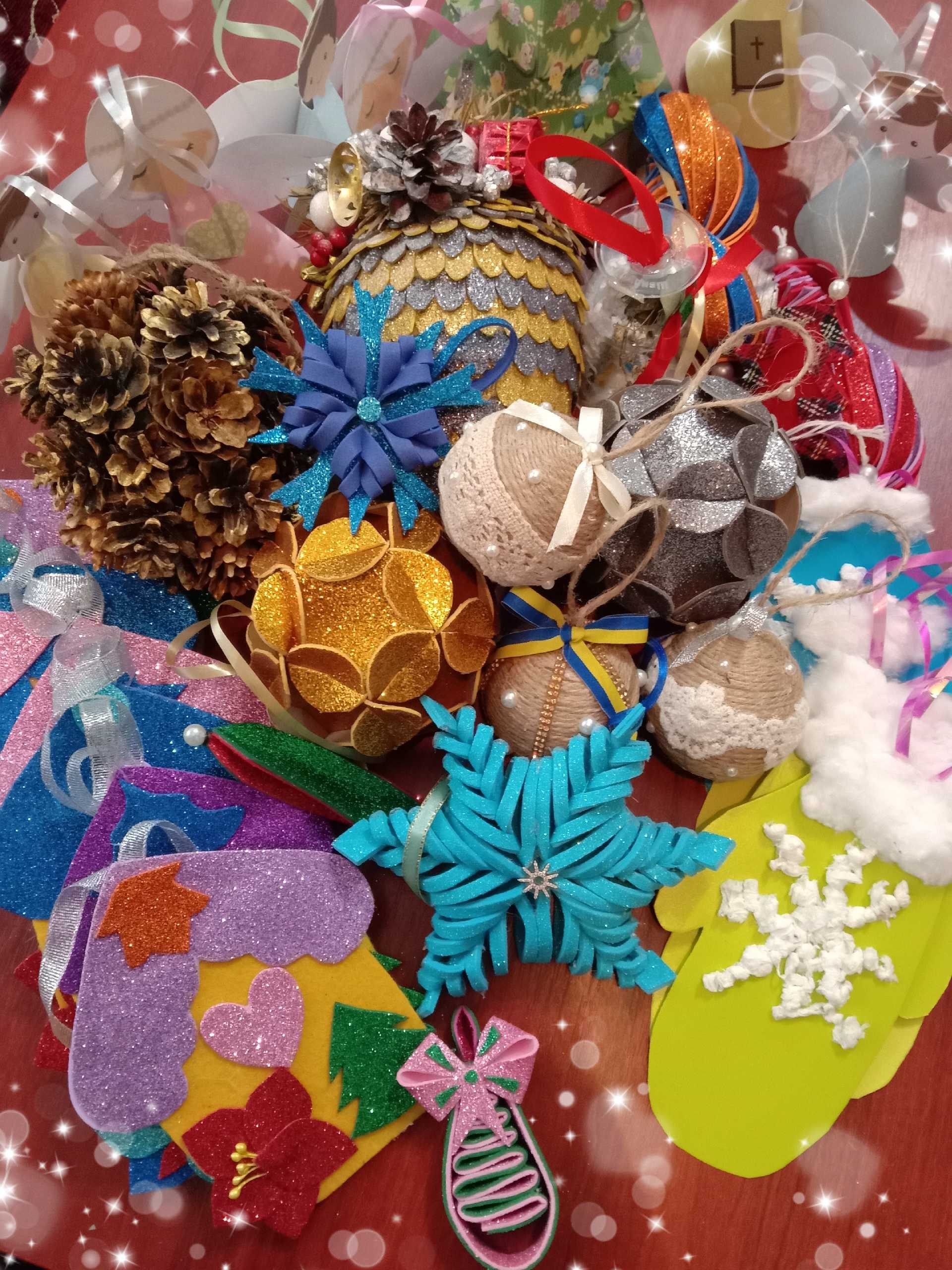 Ялинкові прикраси для ЗСУ