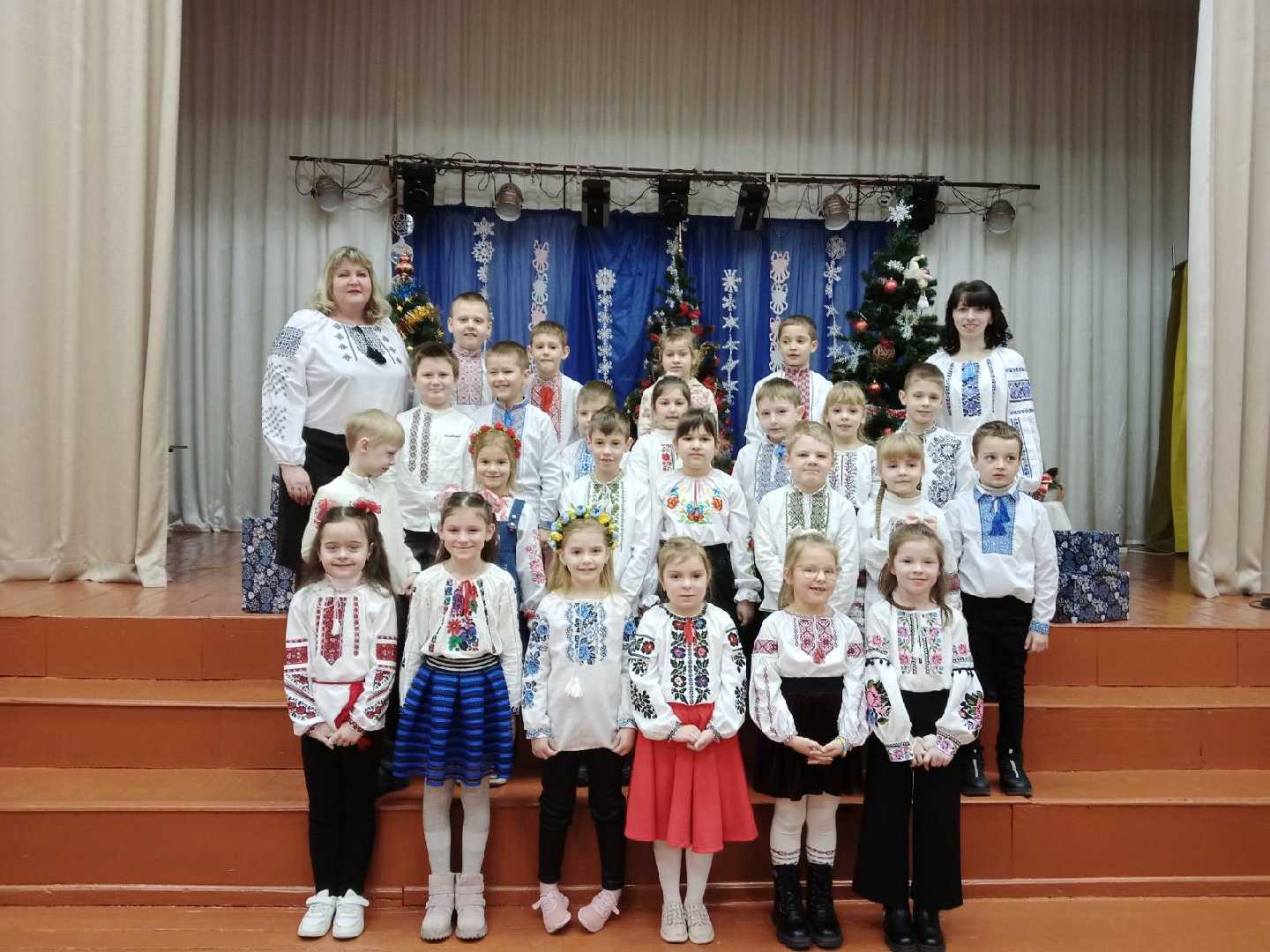 Колядки і віншування у 1-Б класі