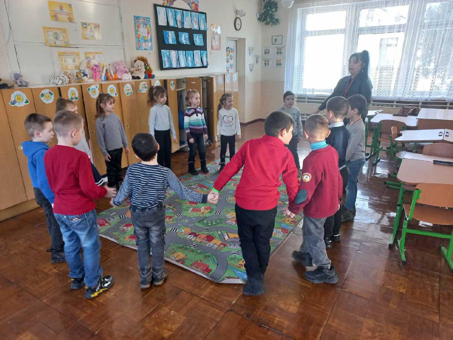 Представники Мальтійської служби психологічної допомоги провели для першокласників корекційно-розвиткове заняття. 