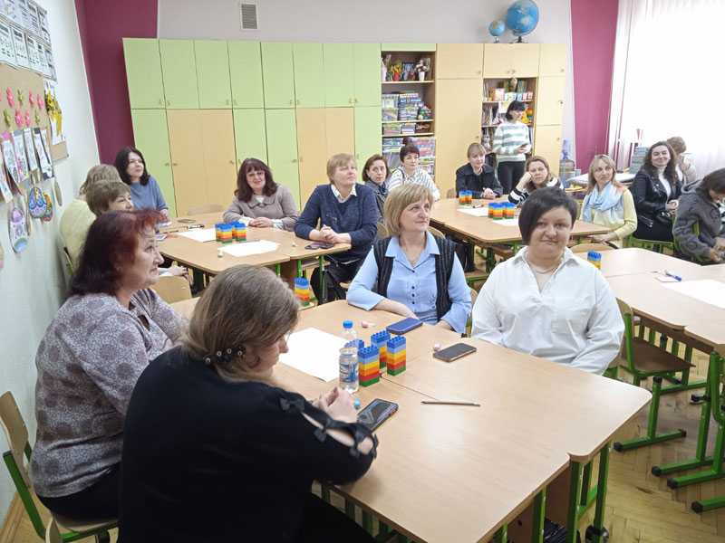 «УСПІШНЕ ВЧИТЕЛЮВАННЯ – ПРОСТІ РЕЦЕПТИ НА ЩОДЕНЬ»