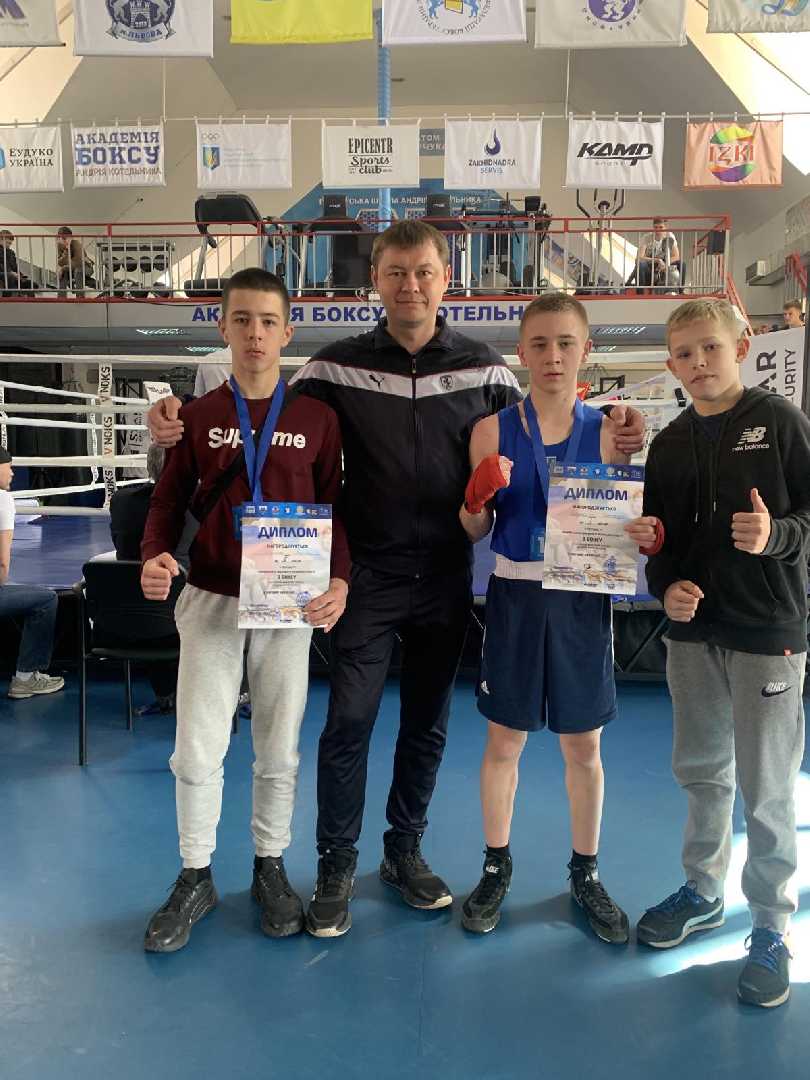 Відкрита першість з боксу