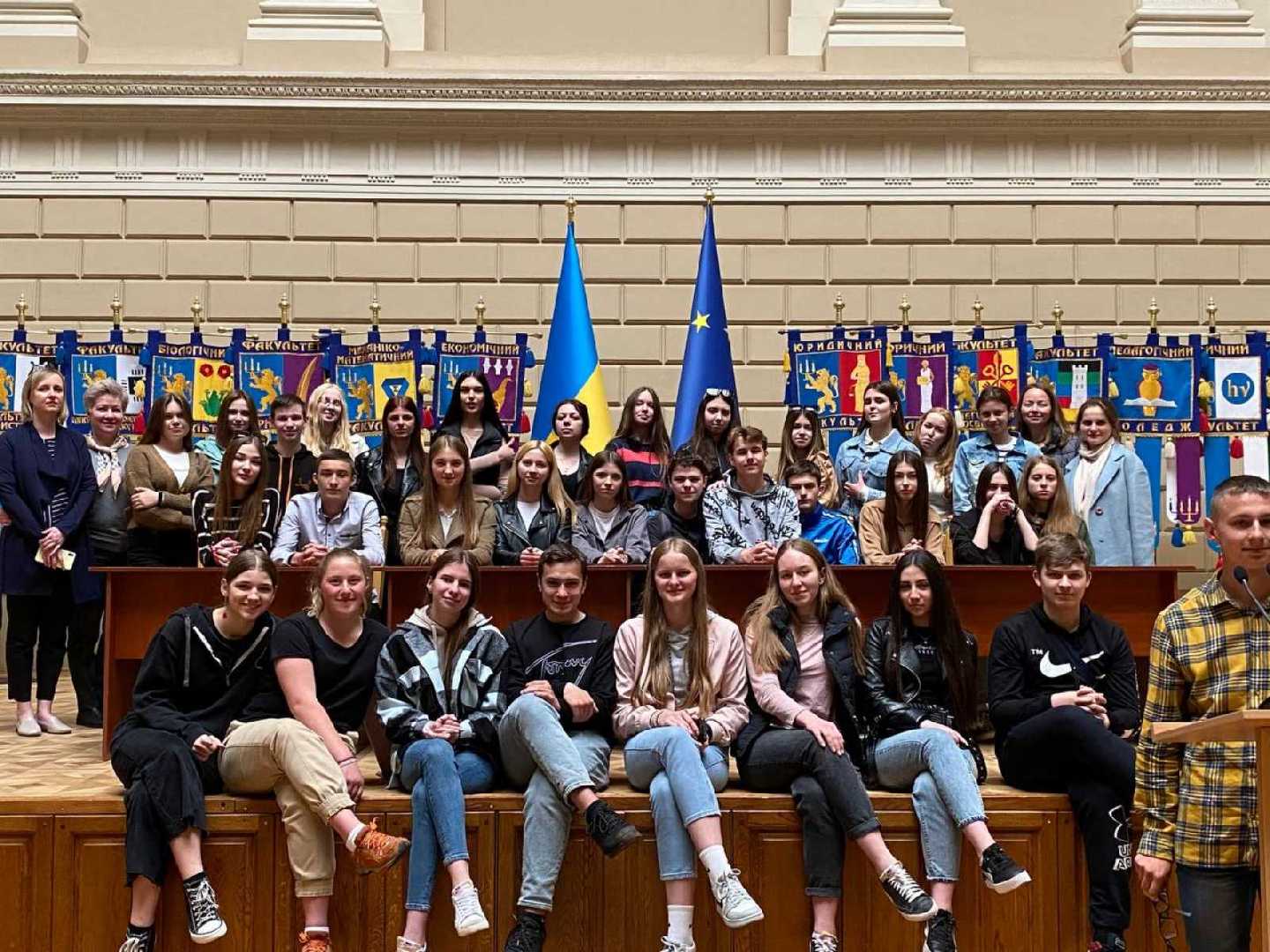 Співпраця з ЛНУ
