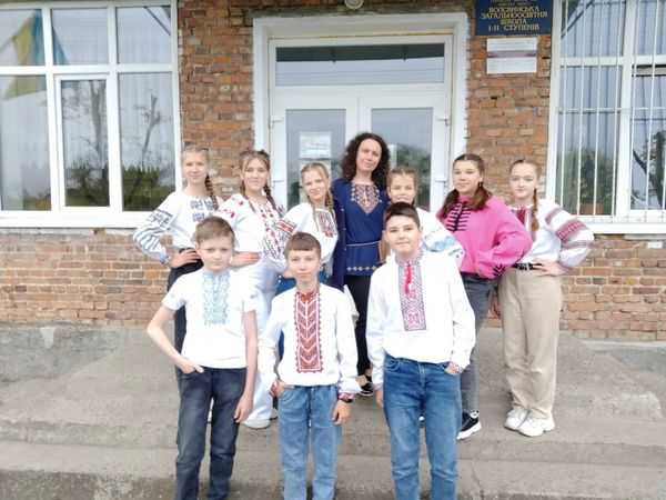 З ДНЕМ ВИШИВАНКИ!!! (кер. гуртка Гілевич Н.В.)