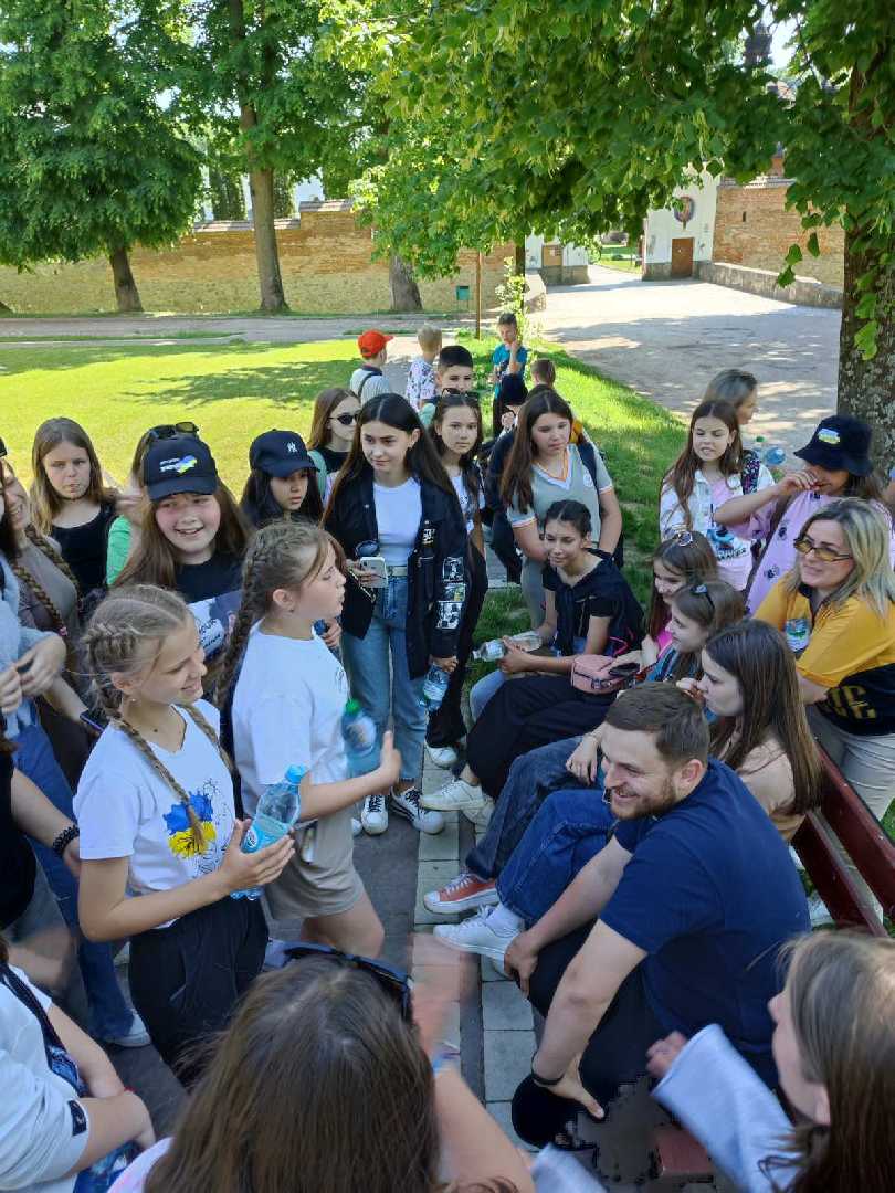 Конкурси, банси, ігри.